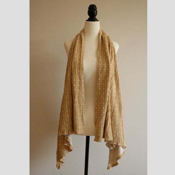 🇨🇦 Leave Nothing But Footprints Shawl/Shrug - Picture 1 of 7
